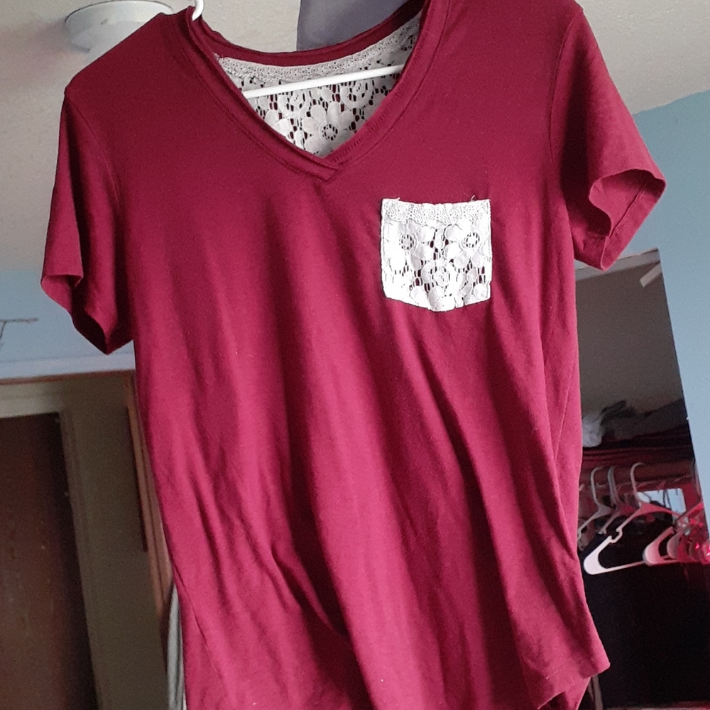 Tee shirt